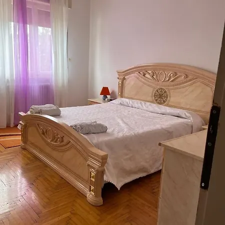 Stanze Private In Πανσιόν